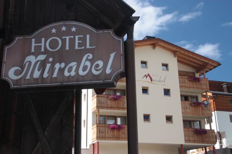 סן ויג'יליו די מרבה Hotel Mirabel מראה חיצוני תמונה